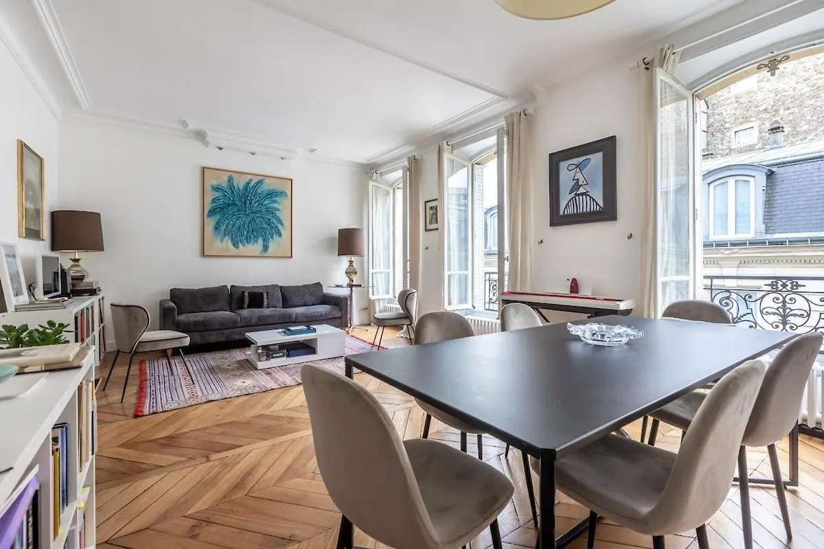 Apartment Triumphal Arc Suite, Paris Centre, 2P, 60Sqm, Ac